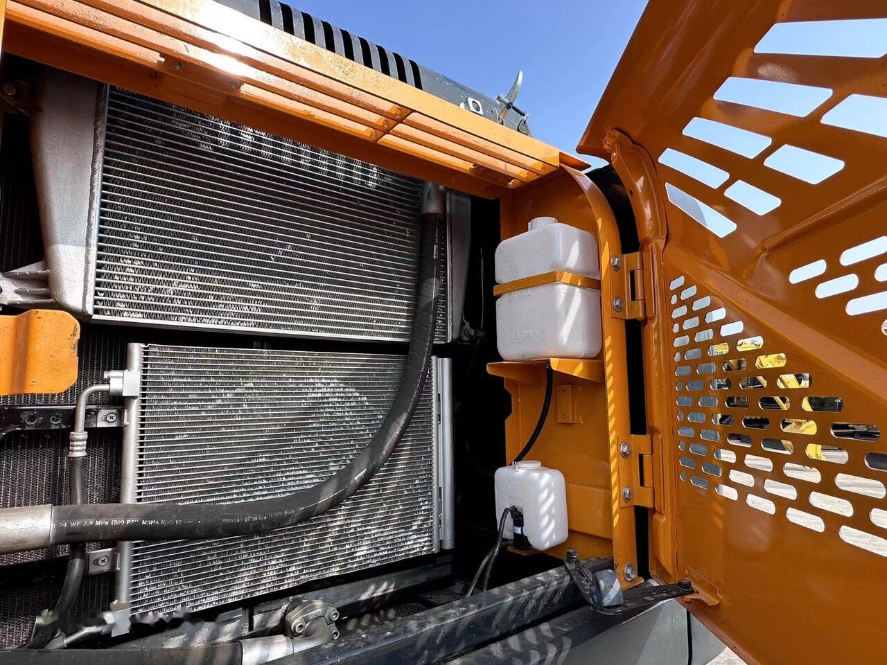 Hyundai R220-9S - Excavadora de cadenas: foto 5 Hyundai R220-9S - Excavadora de cadenas: foto 5