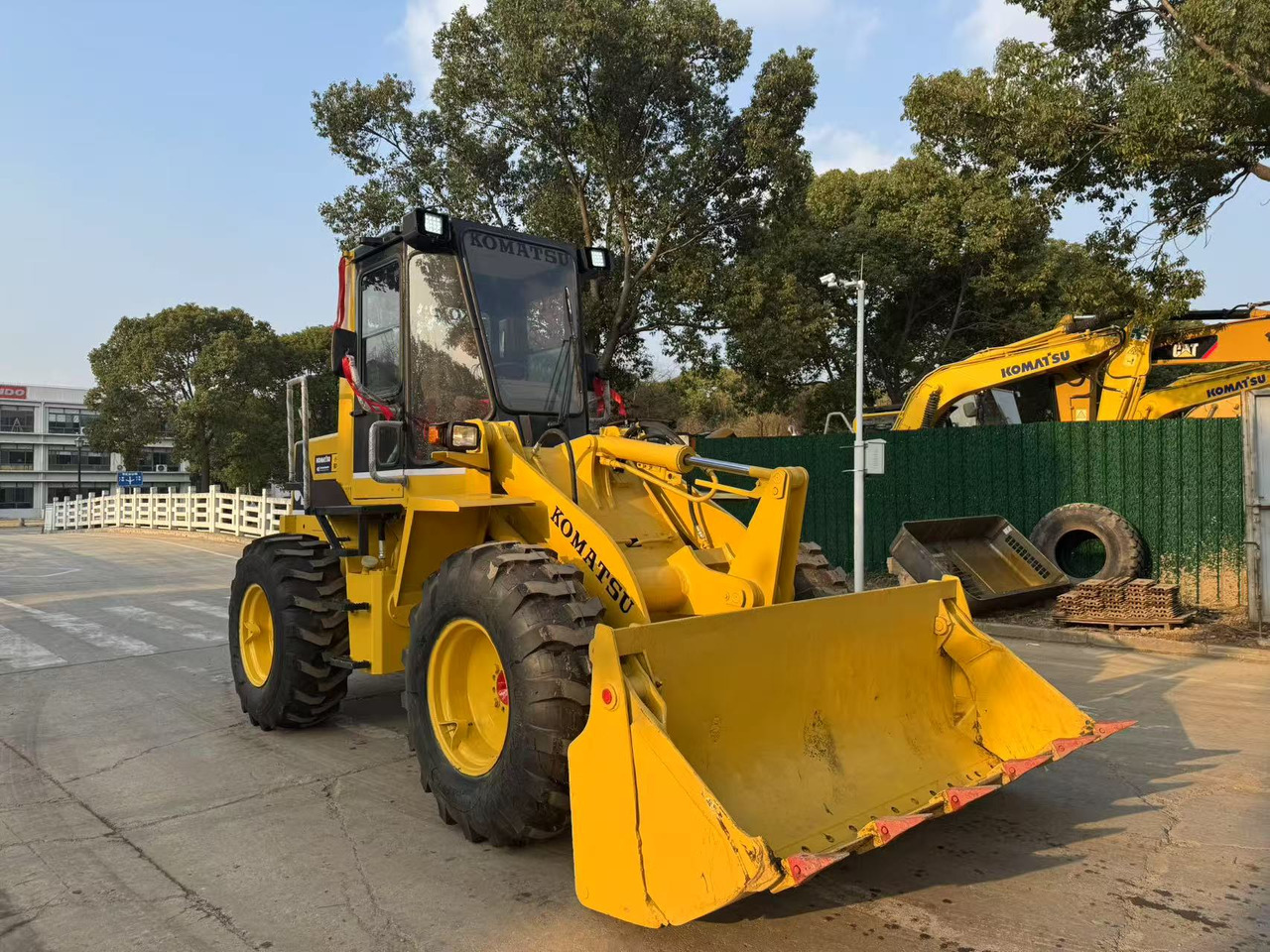 Cargadora de ruedas KOMATSU WA100-1: foto 6