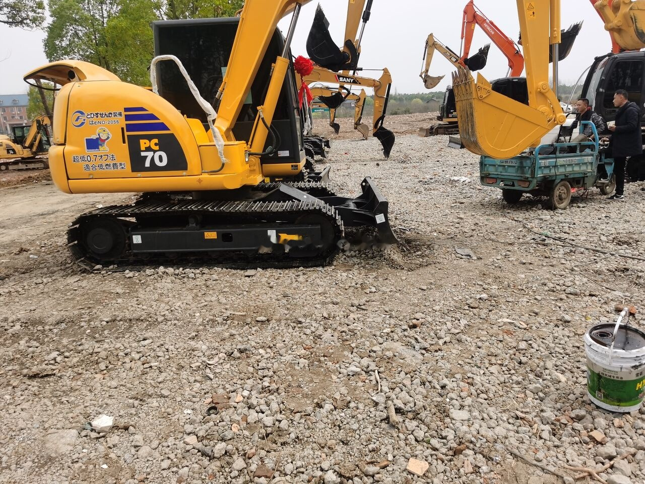 Komatsu PC70-8 - Miniexcavadora: foto 1 Komatsu PC70-8 - Miniexcavadora: foto 1