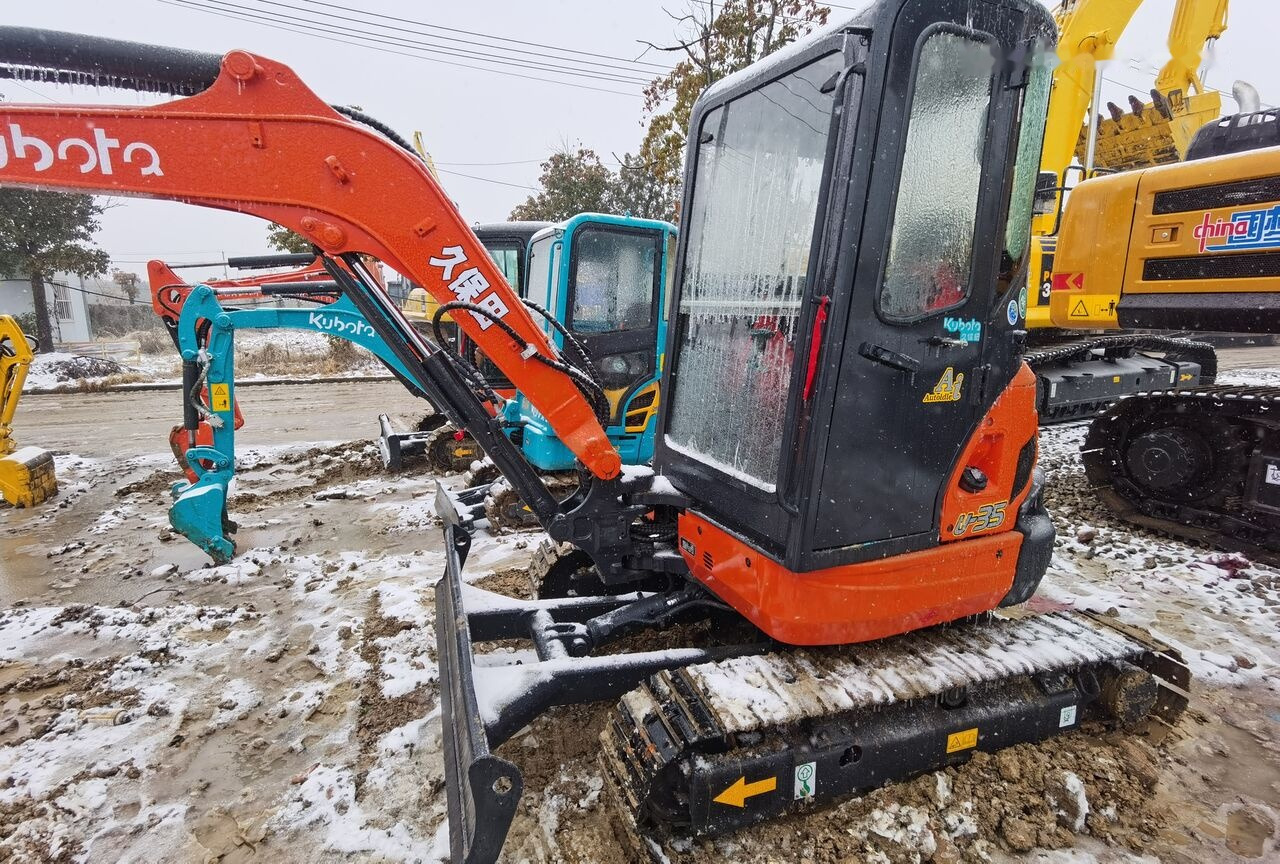 Kubota U35 - Miniexcavadora: foto 2 Kubota U35 - Miniexcavadora: foto 2