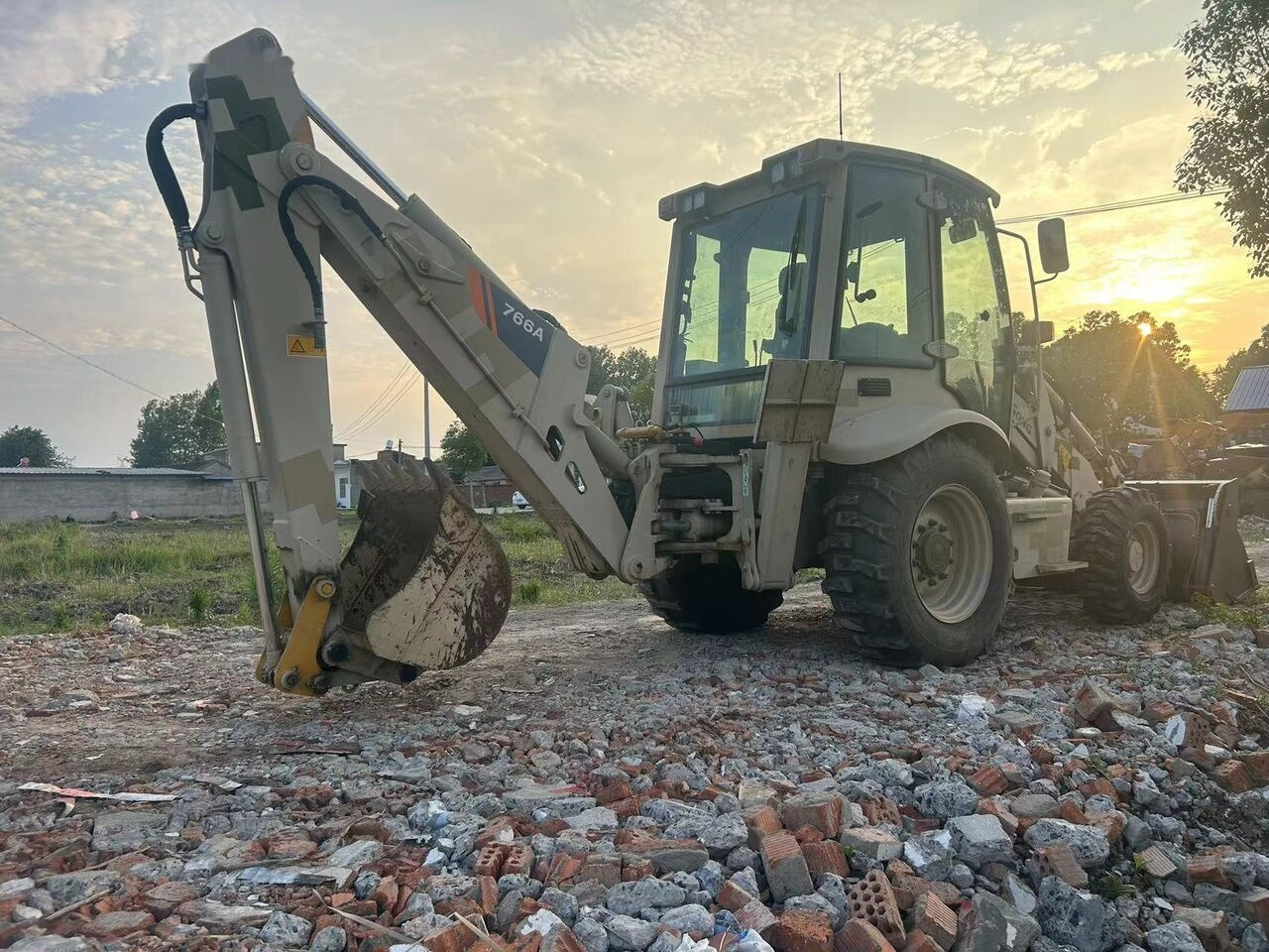 LiuGong 766A - Retroexcavadora: foto 3 LiuGong 766A - Retroexcavadora: foto 3