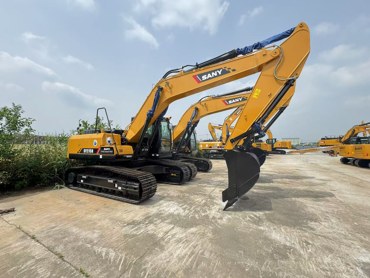 SANY SY215 - Excavadora de cadenas: foto 2 SANY SY215 - Excavadora de cadenas: foto 2