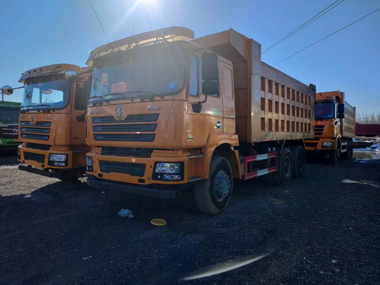 SHACMAN F3000 - Camión volquete: foto 3 SHACMAN F3000 - Camión volquete: foto 3