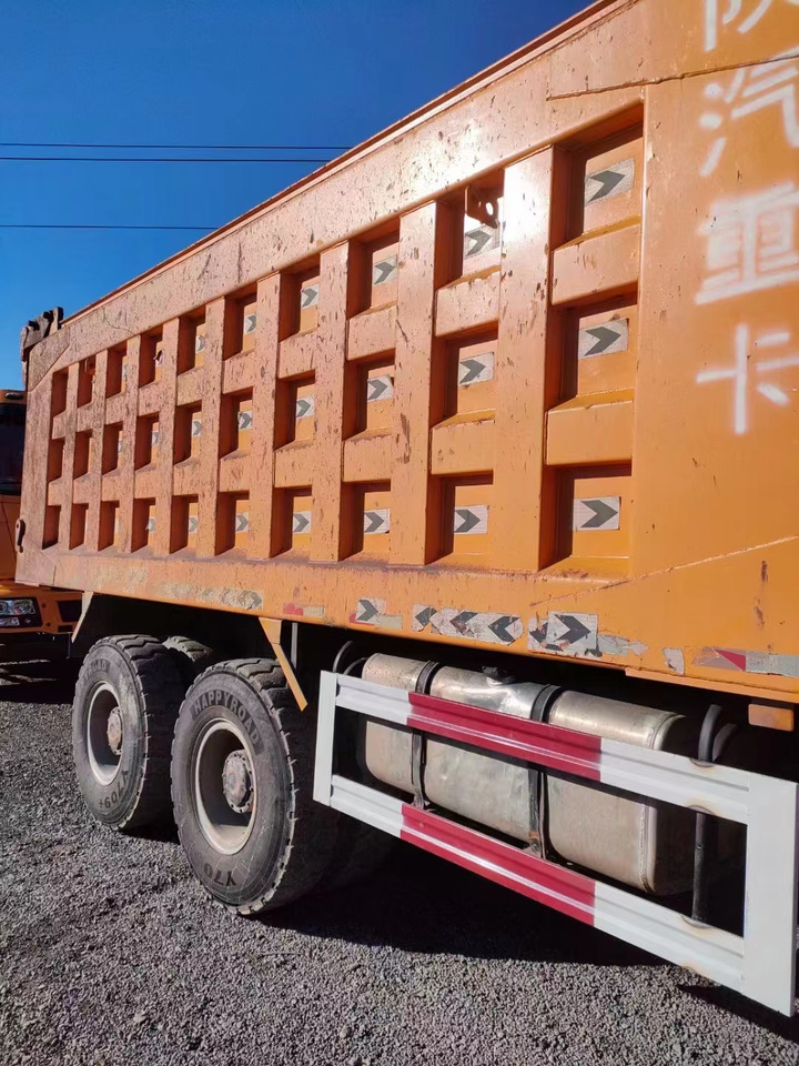 SHACMAN F3000 - Camión volquete: foto 4 SHACMAN F3000 - Camión volquete: foto 4