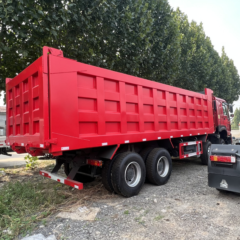 SINOTRUK HOWO - Camión volquete: foto 4 SINOTRUK HOWO - Camión volquete: foto 4