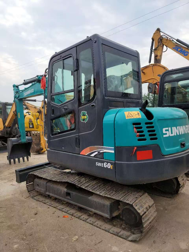 SUNWARD SWE60E - Excavadora de cadenas: foto 1 SUNWARD SWE60E - Excavadora de cadenas: foto 1