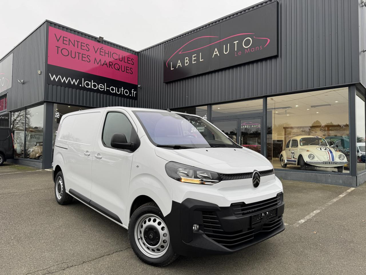 CITROEN Jumpy M 2.0 BlueHDi - 145 S&S - BV EAT8 III FOURGON . PHASE 2 - Furgón: foto 1 CITROEN Jumpy M 2.0 BlueHDi - 145 S&S - BV EAT8 III FOURGON . PHASE 2 - Furgón: foto 1