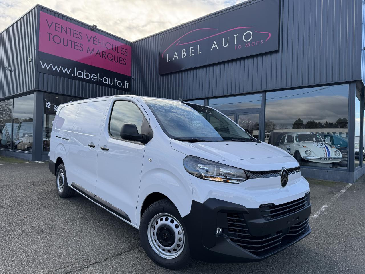 CITROEN Jumpy XL 2.0 BlueHDi - 145 S&S - BVM III FOURGON . PHASE 2 - Furgón: foto 1 CITROEN Jumpy XL 2.0 BlueHDi - 145 S&S - BVM III FOURGON . PHASE 2 - Furgón: foto 1