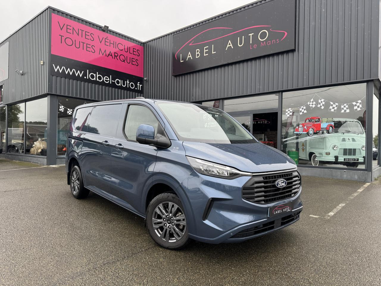 FORD Transit Custom 2.0 EcoBlue 170 ch BVA Fourgon 320 L1H1 Limited - Furgón: foto 1 FORD Transit Custom 2.0 EcoBlue 170 ch BVA Fourgon 320 L1H1 Limited - Furgón: foto 1