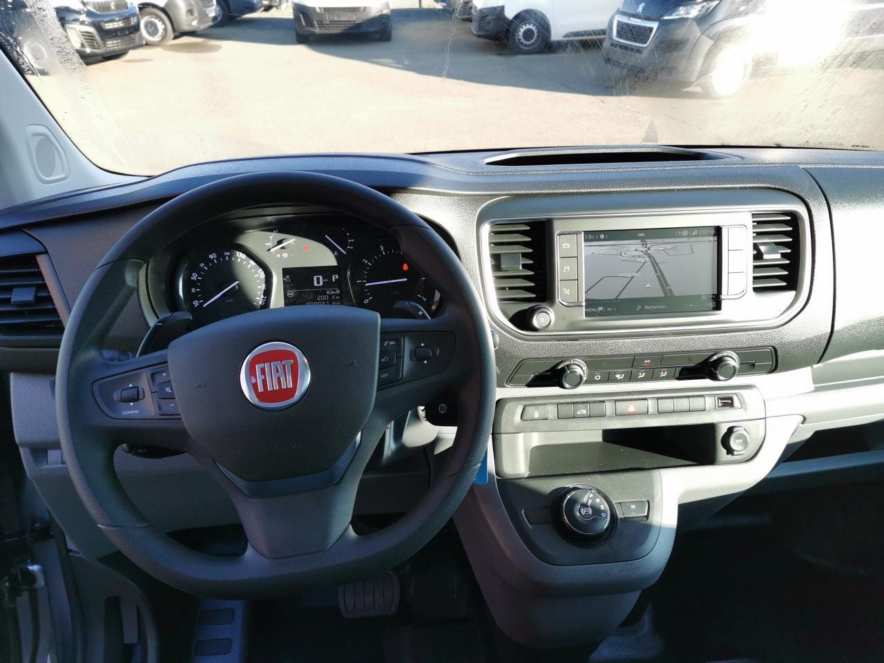 Fiat Scudo XL 2.0 BlueHDi - 145 III 2022 FOURGON Fourgon XL PHASE 1 - Furgón: foto 4 Fiat Scudo XL 2.0 BlueHDi - 145 III 2022 FOURGON Fourgon XL PHASE 1 - Furgón: foto 4