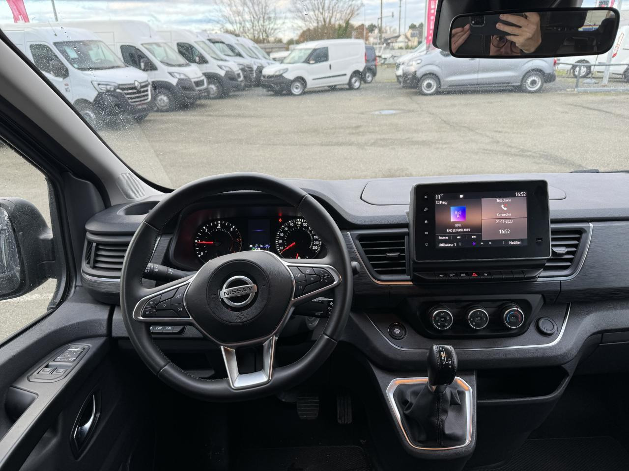 Nissan NV300 N-Connecta 3.0t L2H1 2.0 dCi - 150 - Stop/Start COMBI Combi L2H1 PHASE 2 - Coche: foto 4 Nissan NV300 N-Connecta 3.0t L2H1 2.0 dCi - 150 - Stop/Start COMBI Combi L2H1 PHASE 2 - Coche: foto 4