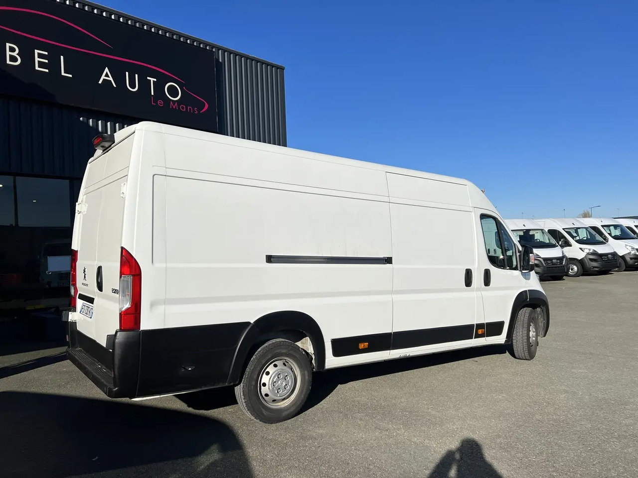 Peugeot Boxer 435 L4H2 2.2 BLUEHDI S&S 140CH ASPHALT - Furgón: foto 5 Peugeot Boxer 435 L4H2 2.2 BLUEHDI S&S 140CH ASPHALT - Furgón: foto 5