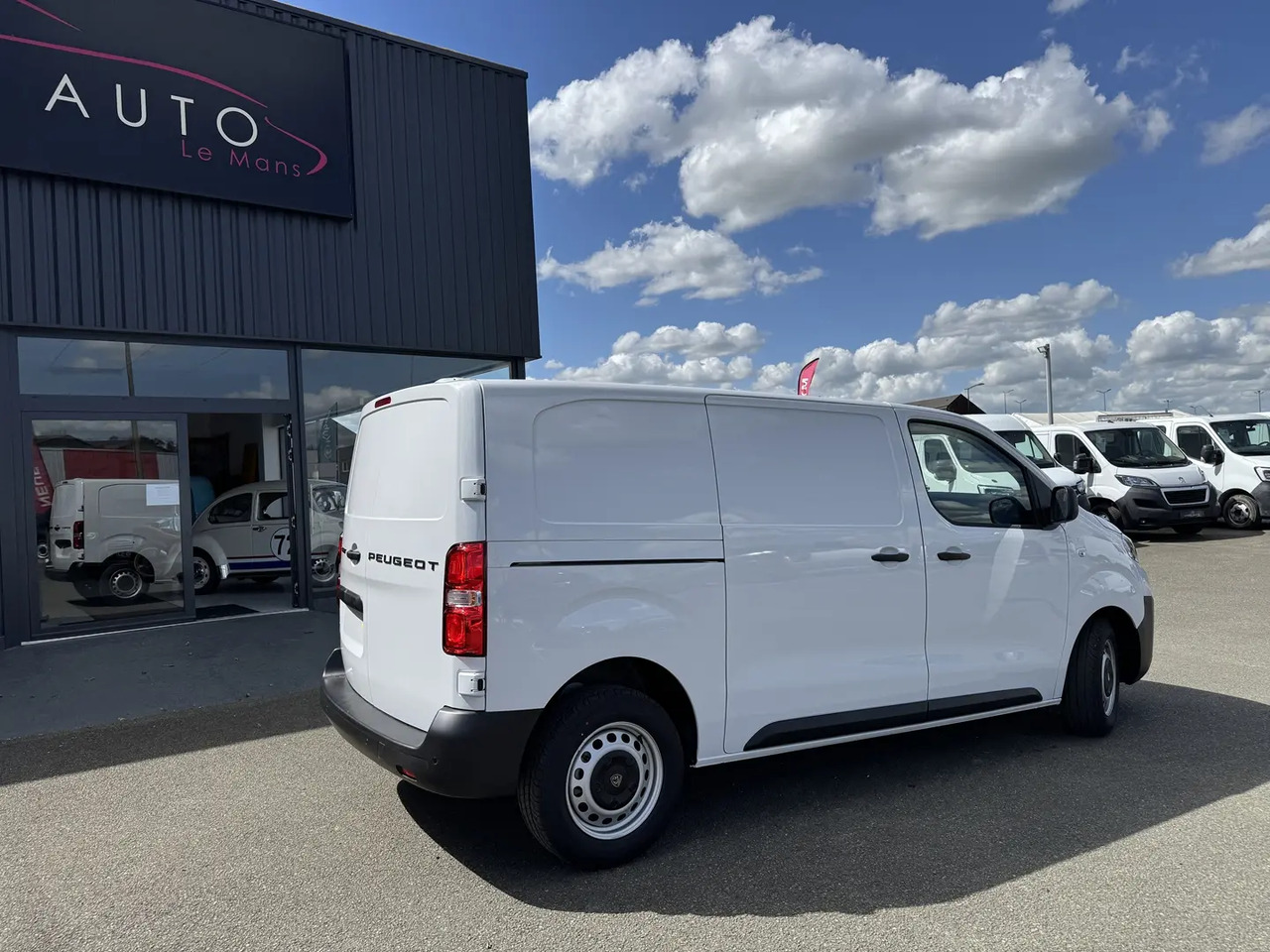 Peugeot Expert XL 2.0 BLUEHDI 145CH PACK PREMIUM CONNECT - Furgón: foto 5 Peugeot Expert XL 2.0 BLUEHDI 145CH PACK PREMIUM CONNECT - Furgón: foto 5