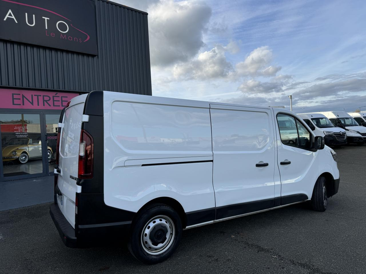 RENAULT Trafic L2H1 3000 Kg 2.0 Blue dCi - 130 III FOURGON Fourgon Grand Confort L2H1 PHASE 3 - Furgón: foto 5 RENAULT Trafic L2H1 3000 Kg 2.0 Blue dCi - 130 III FOURGON Fourgon Grand Confort L2H1 PHASE 3 - Furgón: foto 5