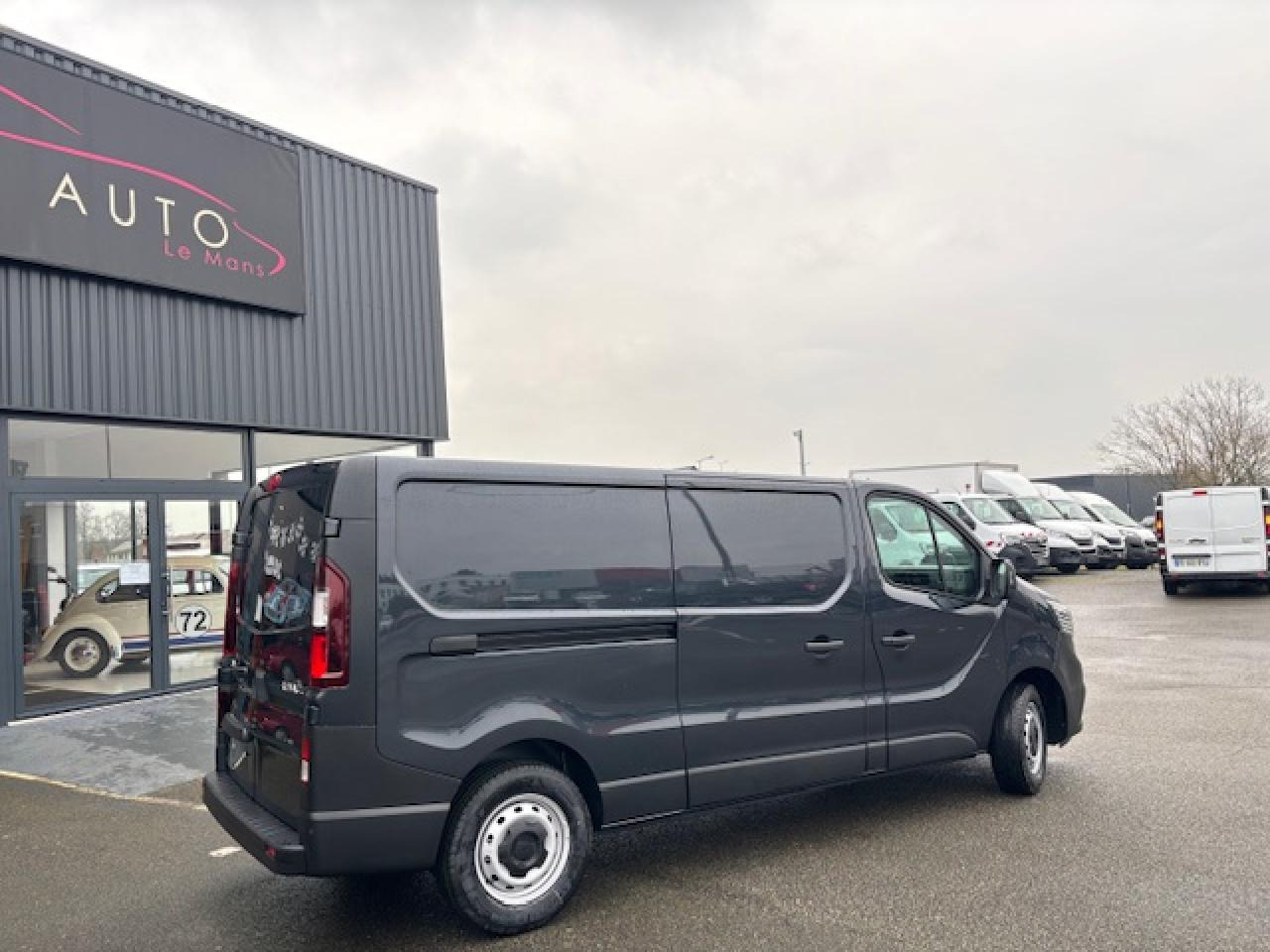 RENAULT Trafic L2H1 3000 Kg 2.0 Blue dCi - 150 - BV EDC Euro 6e III FOURGON Fourgon Grand Confort L2H1 PHAS - Furgón: foto 5 RENAULT Trafic L2H1 3000 Kg 2.0 Blue dCi - 150 - BV EDC Euro 6e III FOURGON Fourgon Grand Confort L2H1 PHAS - Furgón: foto 5
