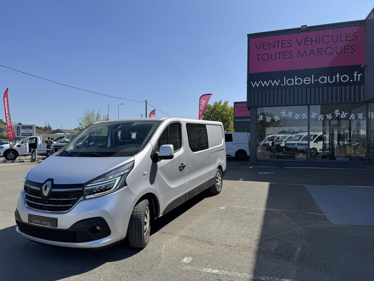 RENAULT trafic L2H1 2.0 DCI 145CH CABINE APPROFONDIE 6 PLACES CONFORT EDC - Furgón: foto 4 RENAULT trafic L2H1 2.0 DCI 145CH CABINE APPROFONDIE 6 PLACES CONFORT EDC - Furgón: foto 4