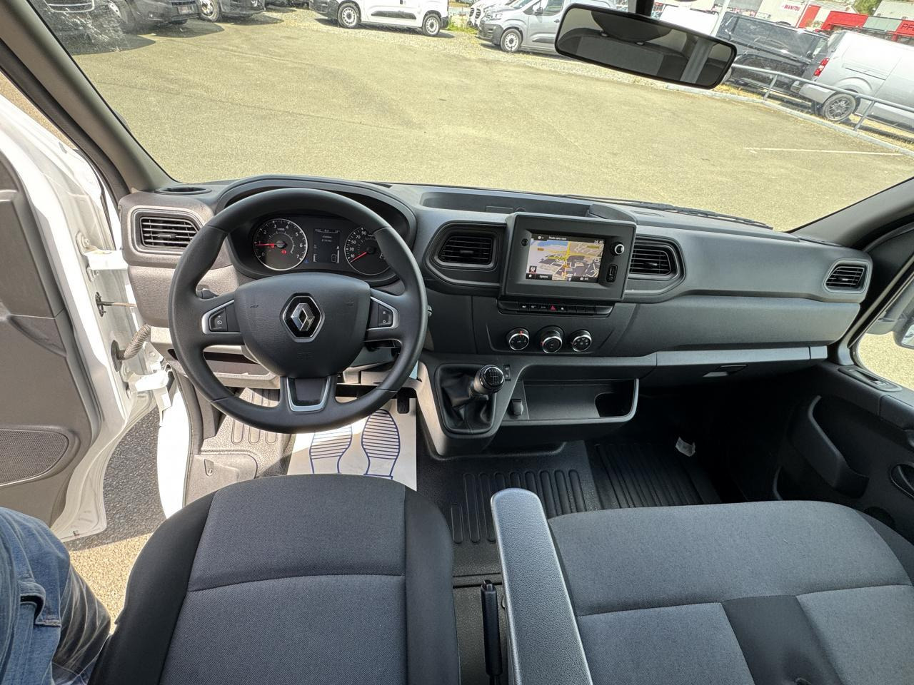 Renault Master RENAULT-MASTER-F3500 2.3 BLUE DCI 145CH CONFORT PLANCHER CABINE 20M3 GPS - Furgoneta caja cerrada: foto 3 Renault Master RENAULT-MASTER-F3500 2.3 BLUE DCI 145CH CONFORT PLANCHER CABINE 20M3 GPS - Furgoneta caja cerrada: foto 3