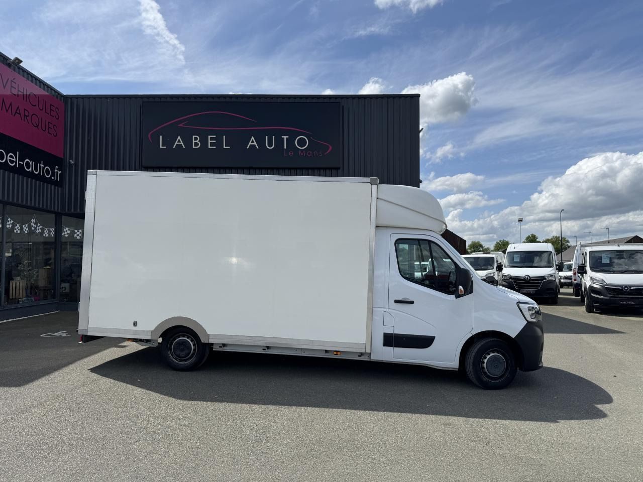 Renault Master RENAULT-MASTER-F3500 2.3 BLUE DCI 145CH CONFORT PLANCHER CABINE 20M3 GPS - Furgoneta caja cerrada: foto 1 Renault Master RENAULT-MASTER-F3500 2.3 BLUE DCI 145CH CONFORT PLANCHER CABINE 20M3 GPS - Furgoneta caja cerrada: foto 1