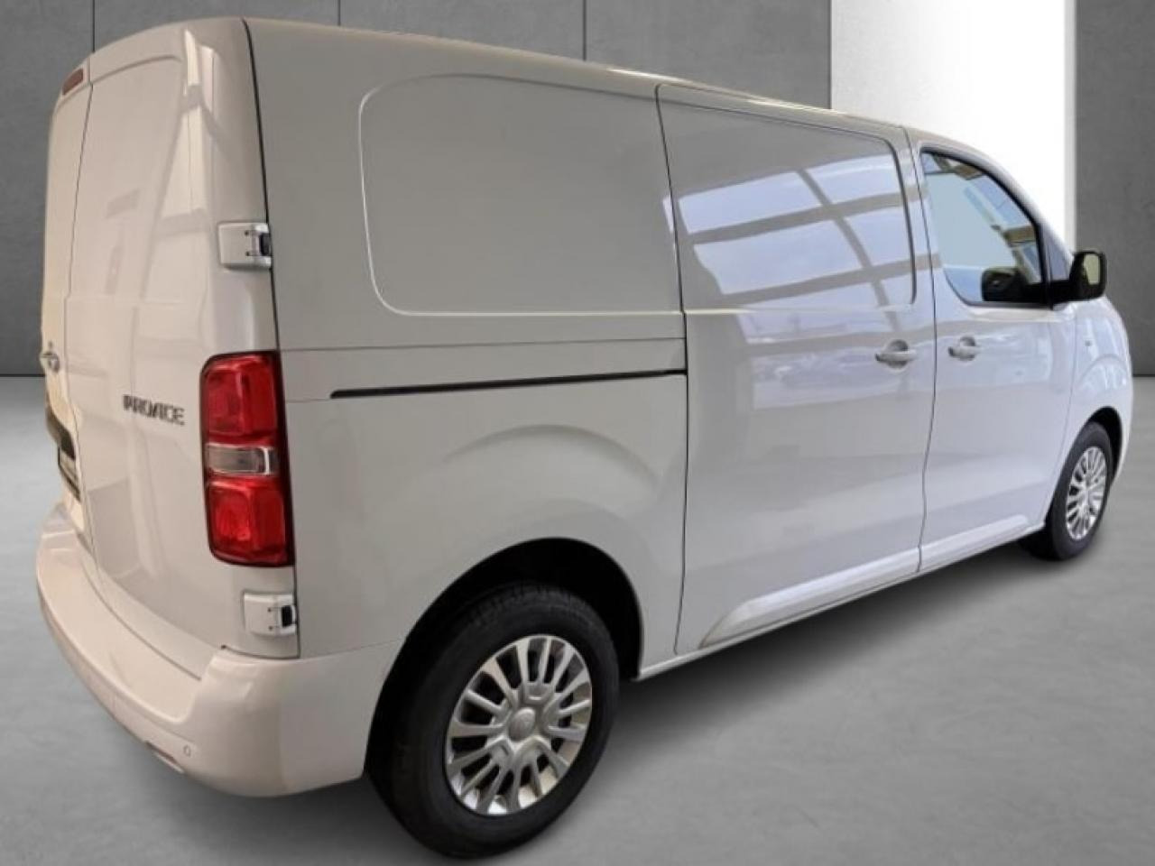 TOYOTA Proace 2.0 140 D-4D - Start&Stop 2016 FOURGON Fourgon Medium Start PHASE 2 - Furgón: foto 4 TOYOTA Proace 2.0 140 D-4D - Start&Stop 2016 FOURGON Fourgon Medium Start PHASE 2 - Furgón: foto 4