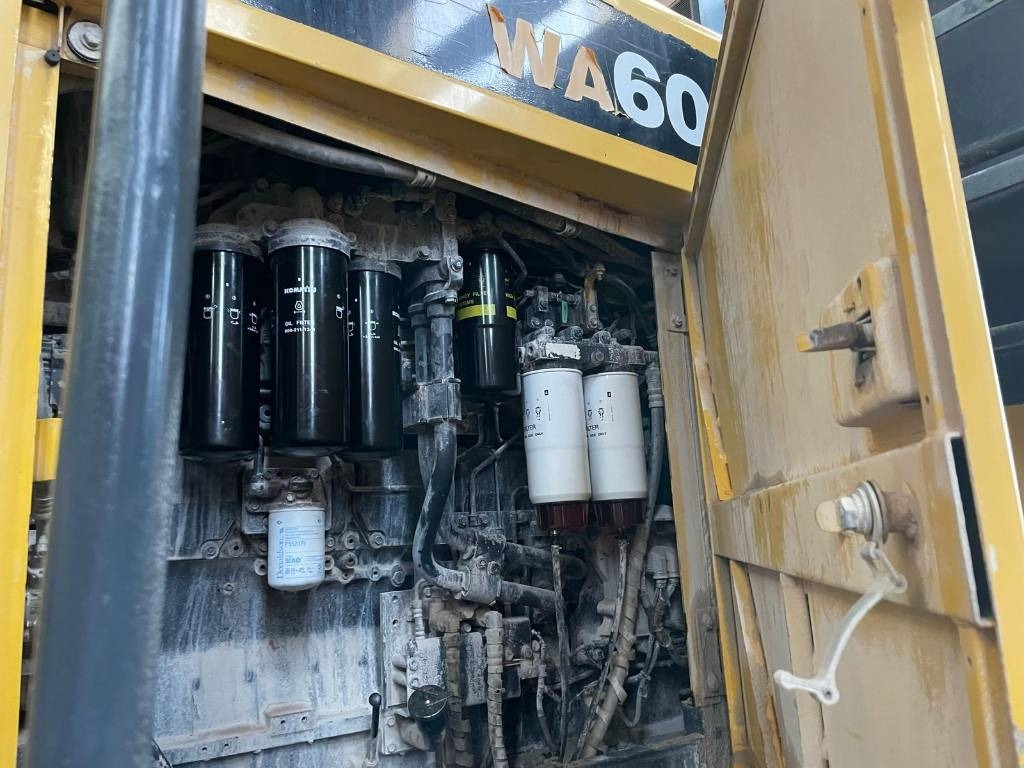 Leasing de Komatsu WA 600-6  Komatsu WA 600-6: foto 23