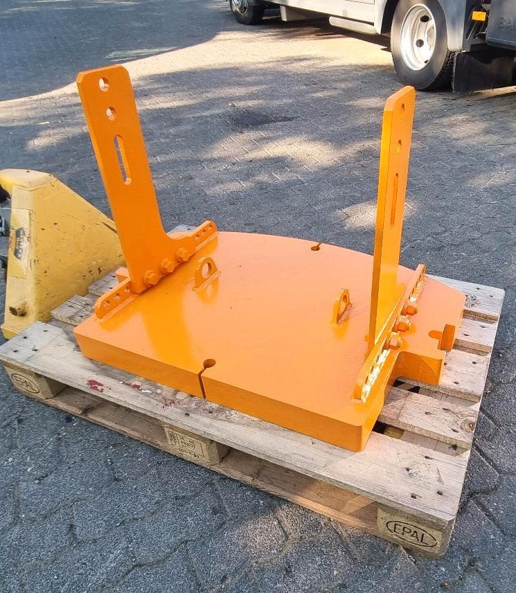 Heckgewicht Unimog 405 U400 U 300 500 400 318 423 427 429 430 530 527 535 Kontergewicht Mulag Mähausleger Böschungsmulcher Dücker - Contrapeso: foto 3 Heckgewicht Unimog 405 U400 U 300 500 400 318 423 427 429 430 530 527 535 Kontergewicht Mulag Mähausleger Böschungsmulcher Dücker - Contrapeso: foto 3