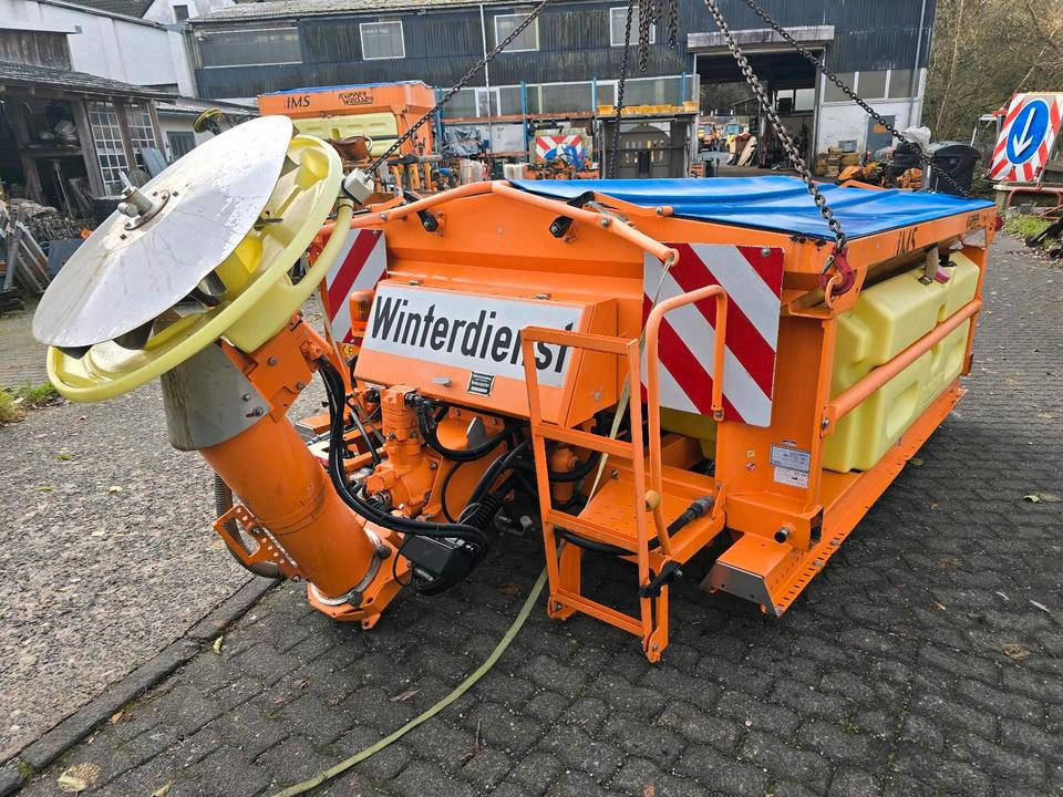 Küpper-Weisser IMSSN 2,7m3 F2527HFS IMSSF Salzstreuer Winterdienst Streuautomat Streusilo Solestreuer passend für UNIMOG 405/10 405/12 UGE UGN U300 400 500 530 430 318 423 - Esparcidor de sal: foto 1 Küpper-Weisser IMSSN 2,7m3 F2527HFS IMSSF Salzstreuer Winterdienst Streuautomat Streusilo Solestreuer passend für UNIMOG 405/10 405/12 UGE UGN U300 400 500 530 430 318 423 - Esparcidor de sal: foto 1