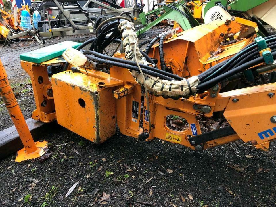 Mulag MRK 300 Randstreifenmäher Böschungsmulcher Mähausleger MKM - Desbrozadora lateral: foto 2 Mulag MRK 300 Randstreifenmäher Böschungsmulcher Mähausleger MKM - Desbrozadora lateral: foto 2