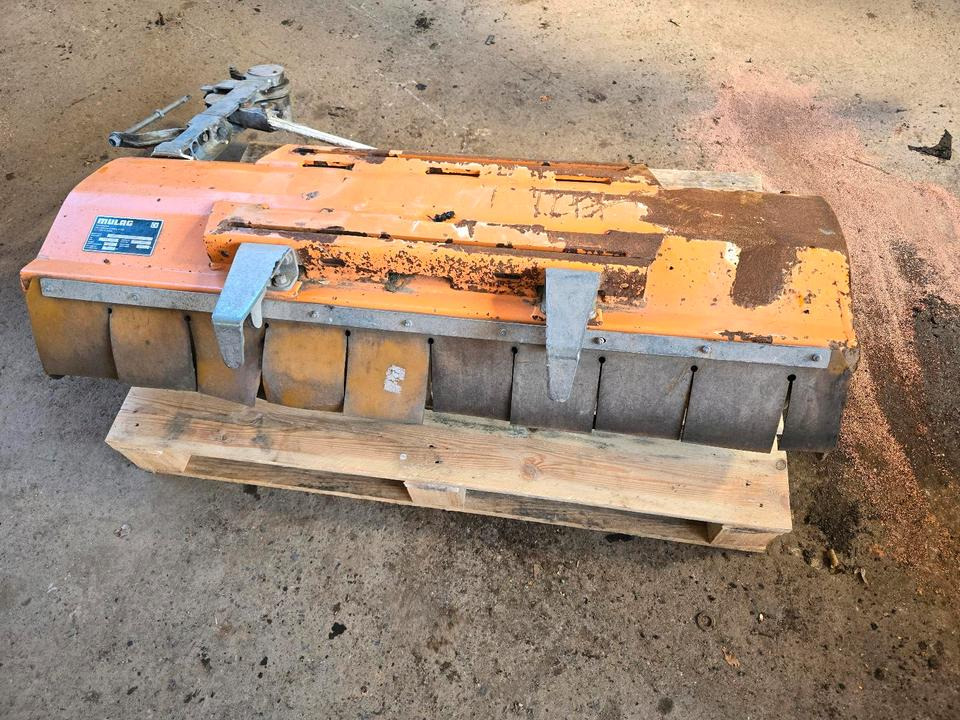 Mulag RMK 1200 BJ. 2015 Randstreifenmäher Böschungsmäher Böschungsmulcher für FME 600 700 MKM FMK Unimog 405 424 427 U 300 400 500 430 - Desbrozadora lateral: foto 1 Mulag RMK 1200 BJ. 2015 Randstreifenmäher Böschungsmäher Böschungsmulcher für FME 600 700 MKM FMK Unimog 405 424 427 U 300 400 500 430 - Desbrozadora lateral: foto 1