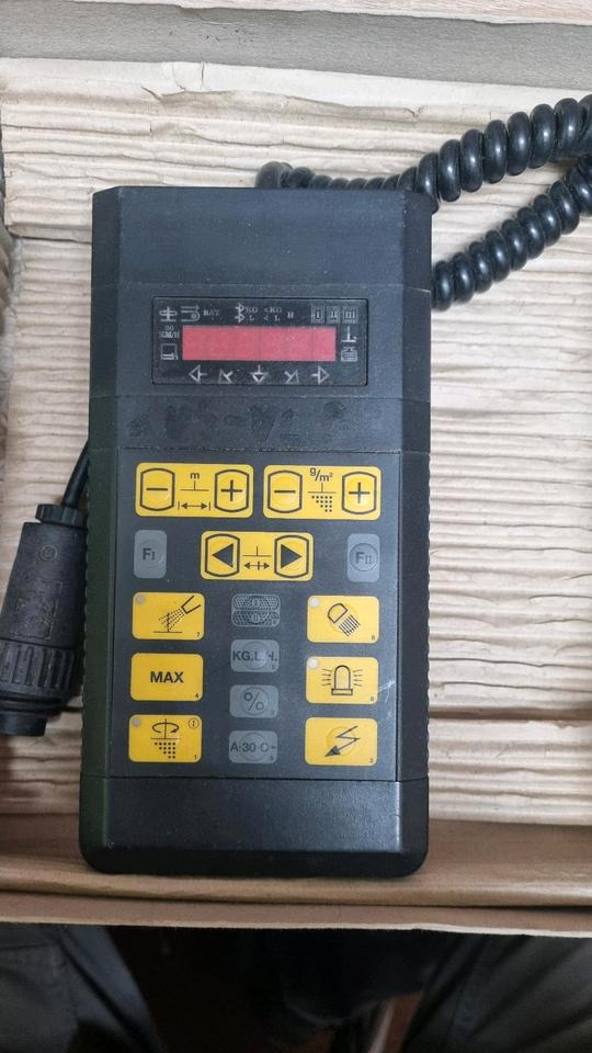 NU 314K Steuerung Schmidt Nido Aebi Salzstreuer Salzsilo Bedienung 92203 Stratos Mitos - Sistema eléctrico para Vehículo municipal: foto 1 NU 314K Steuerung Schmidt Nido Aebi Salzstreuer Salzsilo Bedienung 92203 Stratos Mitos - Sistema eléctrico para Vehículo municipal: foto 1