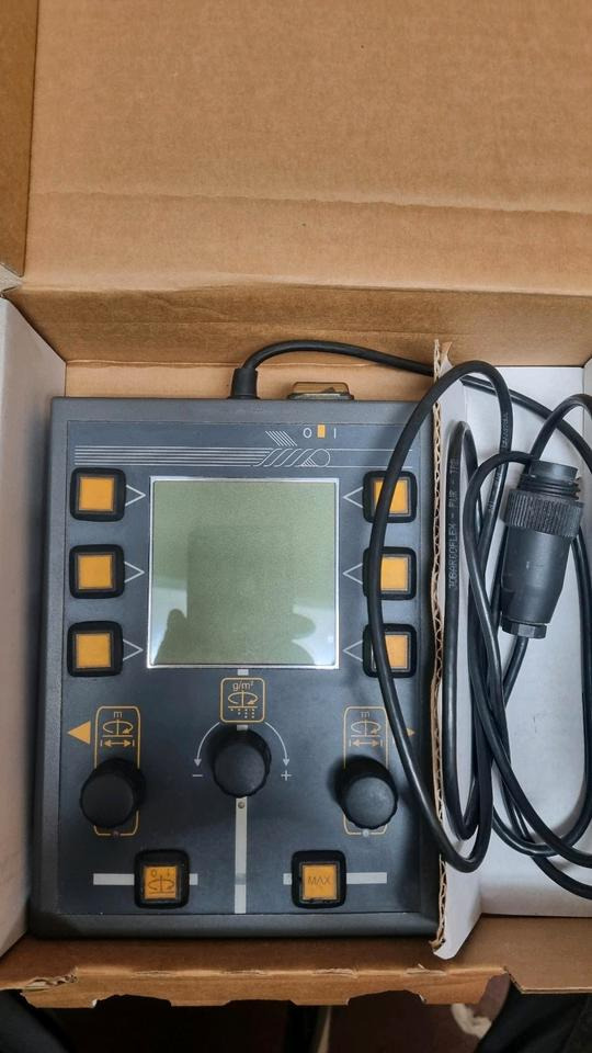 Neue Schmidt Stratos Steuerung NU 400 K für Schmidt Salzstreuer Salzsilo Niros Mitos - Sistema eléctrico para Vehículo municipal: foto 1 Neue Schmidt Stratos Steuerung NU 400 K für Schmidt Salzstreuer Salzsilo Niros Mitos - Sistema eléctrico para Vehículo municipal: foto 1