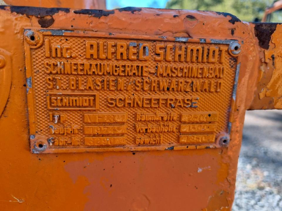 Schneefräse Schmidt VF3 für Unimog Schneeschleuder Schneepflug Schneeschild Winterdienst Mercedes benz U400 500 300 290 - Soplador de nieve: foto 5 Schneefräse Schmidt VF3 für Unimog Schneeschleuder Schneepflug Schneeschild Winterdienst Mercedes benz U400 500 300 290 - Soplador de nieve: foto 5