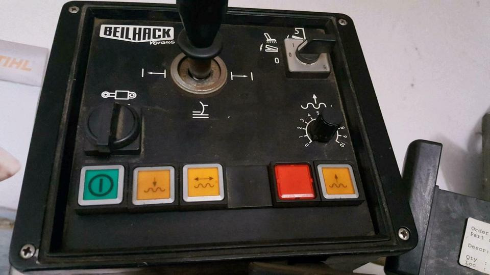 Steuerung Beilhack Schneepflug Schneeschild Winterdienst Schmidt - Sistema eléctrico para Vehículo municipal: foto 1 Steuerung Beilhack Schneepflug Schneeschild Winterdienst Schmidt - Sistema eléctrico para Vehículo municipal: foto 1