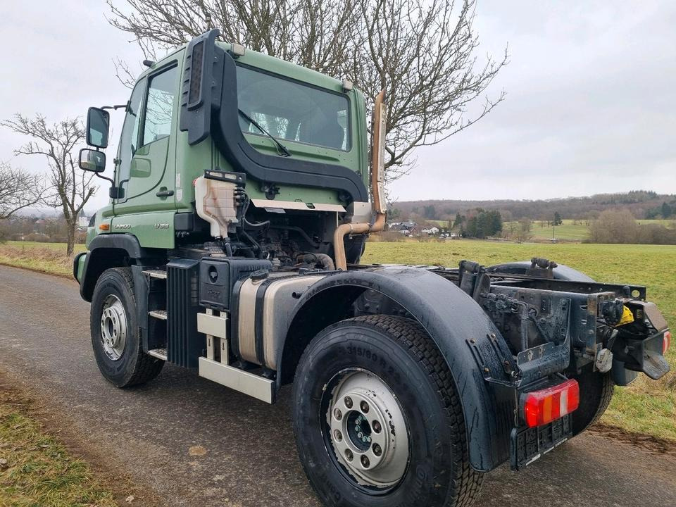 Unimog 318 Mercedes-Benz U 405 323 327 423 418 427 430 530 300 400 500 Automatik Euro 6 - Camión chasis, Vehículo municipal: foto 3 Unimog 318 Mercedes-Benz U 405 323 327 423 418 427 430 530 300 400 500 Automatik Euro 6 - Camión chasis, Vehículo municipal: foto 3