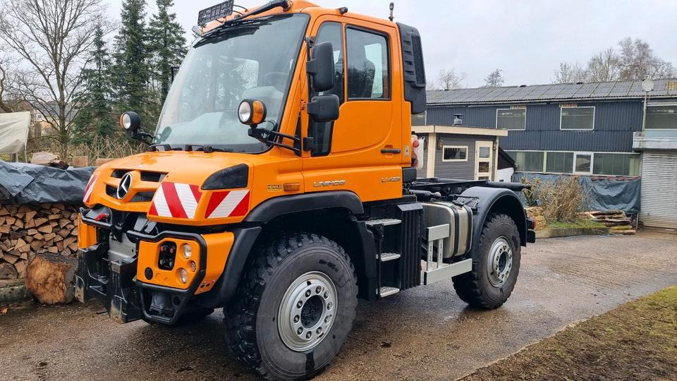 Unimog 423 405 Mercedes-Benz U423 EAS Kipper UGN UGE - Camión caja abierta, Vehículo municipal: foto 1 Unimog 423 405 Mercedes-Benz U423 EAS Kipper UGN UGE - Camión caja abierta, Vehículo municipal: foto 1