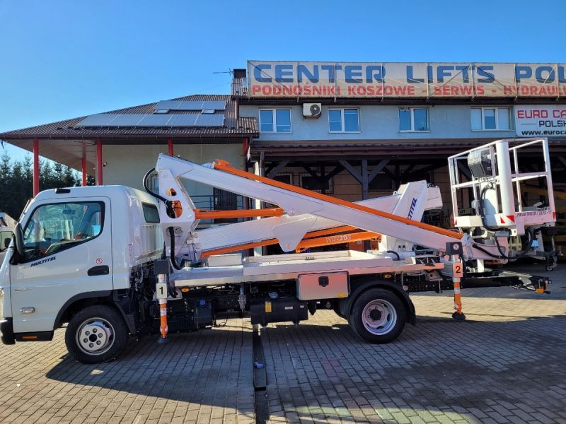 Mitsubishi Canter Fuso 3C13 podnośnik koszowy 20 m Multitel MXE200 - Camión con plataforma elevadora: foto 5 Mitsubishi Canter Fuso 3C13 podnośnik koszowy 20 m Multitel MXE200 - Camión con plataforma elevadora: foto 5