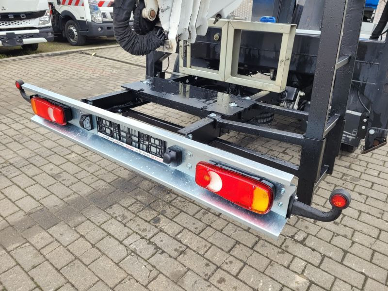 Camión con plataforma elevadora Nissan Nissan Cabstar NT400 podnośnik koszowy 17 m Comet 17/2/7 (8,5) HQ: foto 9