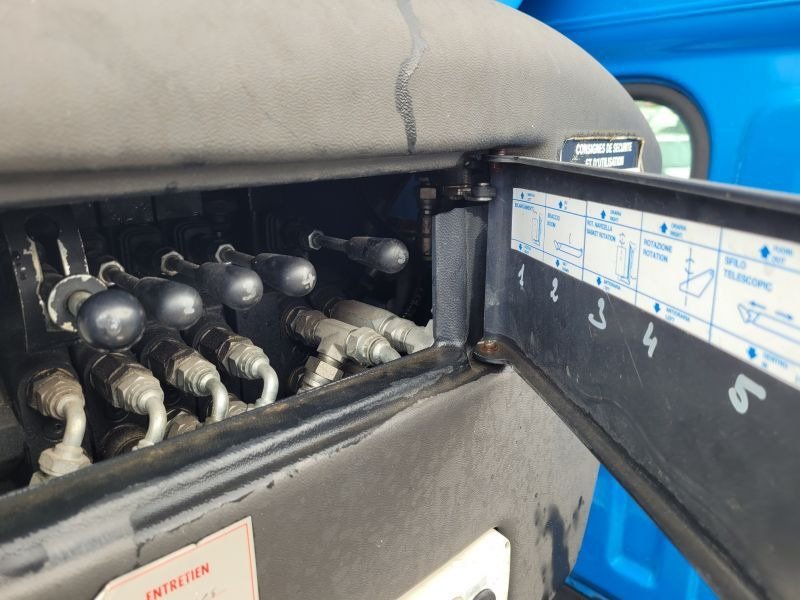 Camión con plataforma elevadora Nissan Nissan Cabstar NT400 podnośnik koszowy 17 m Comet 17/2/7 (8,5) HQ: foto 15