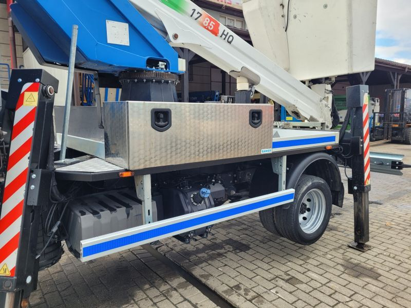 Camión con plataforma elevadora Nissan Nissan Cabstar NT400 podnośnik koszowy 17 m Comet 17/2/7 (8,5) HQ: foto 7