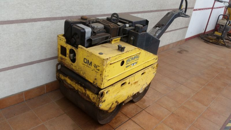 Walec prowadzony Bomag BW 62 H - Mini compactadora: foto 1 Walec prowadzony Bomag BW 62 H - Mini compactadora: foto 1