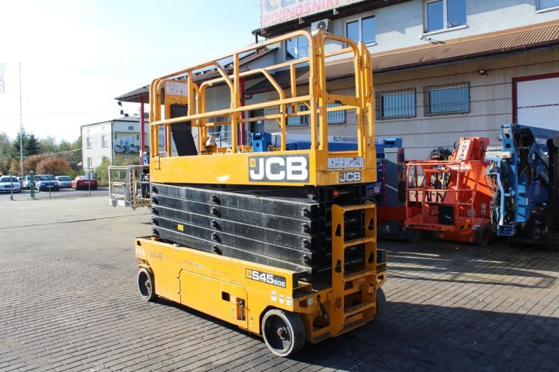 Podnośnik nożycowy elektryczny 16 m JCB S4550E - Plataforma de tijeras: foto 4 Podnośnik nożycowy elektryczny 16 m JCB S4550E - Plataforma de tijeras: foto 4