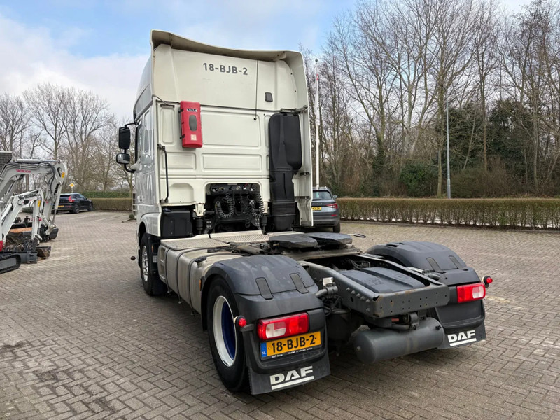 DAF XF 460 4x2 / APK - TUV JANUARI 2026 / HOLLAND TRUCK / ADR KLASSE I II III / 2 BEDS / - Cabeza tractora: foto 3 DAF XF 460 4x2 / APK - TUV JANUARI 2026 / HOLLAND TRUCK / ADR KLASSE I II III / 2 BEDS / - Cabeza tractora: foto 3