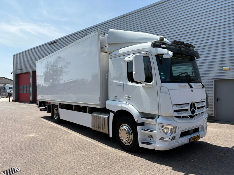 Mercedes-Benz Actros 1836 / SUPRA 950 KOELING / SLEEPCAB / LAADKLEP 2 TON / APK - TUV OKTOBER 2025 / - Camión frigorífico: foto 1 Mercedes-Benz Actros 1836 / SUPRA 950 KOELING / SLEEPCAB / LAADKLEP 2 TON / APK - TUV OKTOBER 2025 / - Camión frigorífico: foto 1