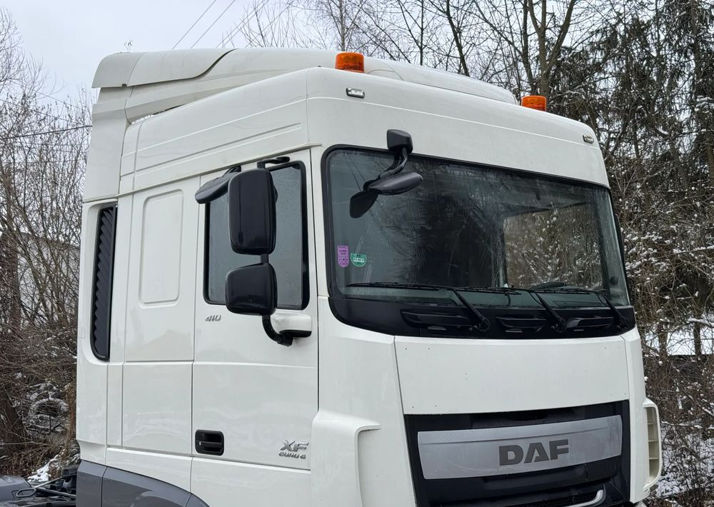 DAF * DAF XF 106 * SPROWADZONY * SUPER STAN CIĄGNIK SIODŁOWY Euro 6 - Cabeza tractora: foto 5 DAF * DAF XF 106 * SPROWADZONY * SUPER STAN CIĄGNIK SIODŁOWY Euro 6 - Cabeza tractora: foto 5