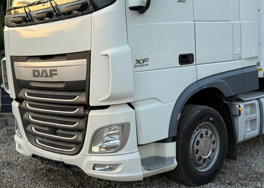 DAF * Zestaw * DAF 106 Euro 6 + Naczepa Krone * Bardzo Dobry Stan - Cabeza tractora, Semirremolque lona: foto 2 DAF * Zestaw * DAF 106 Euro 6 + Naczepa Krone * Bardzo Dobry Stan - Cabeza tractora, Semirremolque lona: foto 2