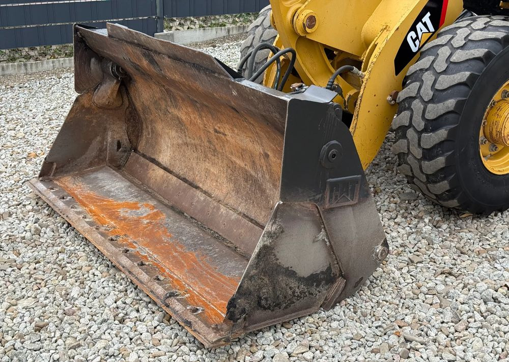 Caterpillar * CAT 907 H * Ładowarka * Sprowadzona * Bardzo Dobry Stan - Cargadora de ruedas: foto 2 Caterpillar * CAT 907 H * Ładowarka * Sprowadzona * Bardzo Dobry Stan - Cargadora de ruedas: foto 2