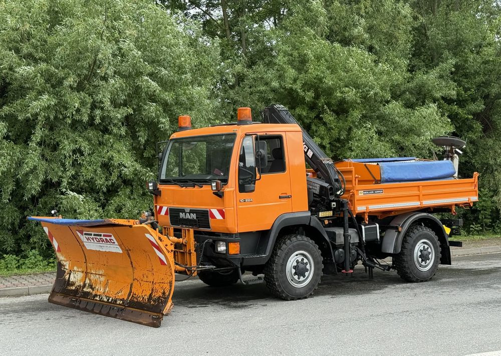 MAN * MAN LE 10.220 *Kiper Wywrotka * 4x4 * Pług Piaskarka * Zimowe Utrzymanie * Sprowadzony * HDS MKG * - Camión volquete: foto 1 MAN * MAN LE 10.220 *Kiper Wywrotka * 4x4 * Pług Piaskarka * Zimowe Utrzymanie * Sprowadzony * HDS MKG * - Camión volquete: foto 1