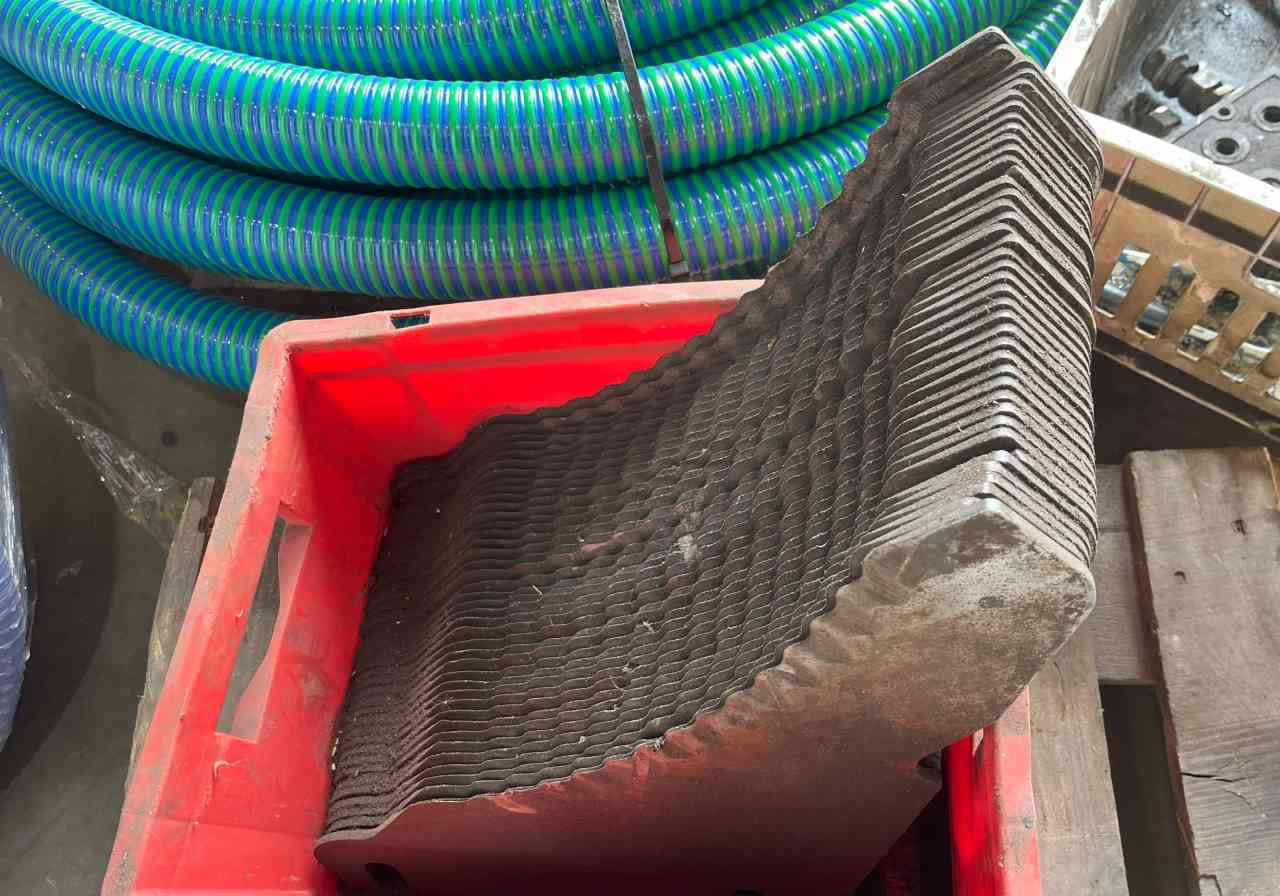 Bergmann Silagemes messenset B02-1011 Carex, Shuttle, Royal, Repex weidebouwmachines - Remolque autocargador: foto 1 Bergmann Silagemes messenset B02-1011 Carex, Shuttle, Royal, Repex weidebouwmachines - Remolque autocargador: foto 1