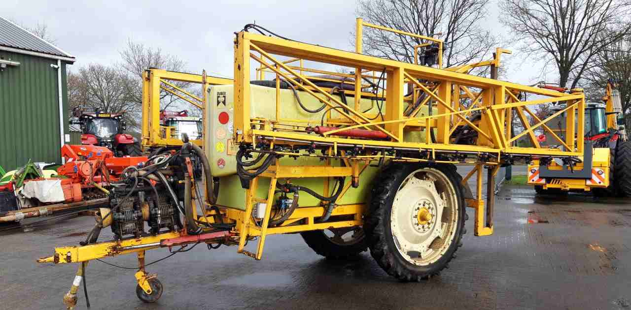 Dubex Vector 33 m. 3200 l. veldspuiten - Pulverizador arrastrado: foto 1 Dubex Vector 33 m. 3200 l. veldspuiten - Pulverizador arrastrado: foto 1