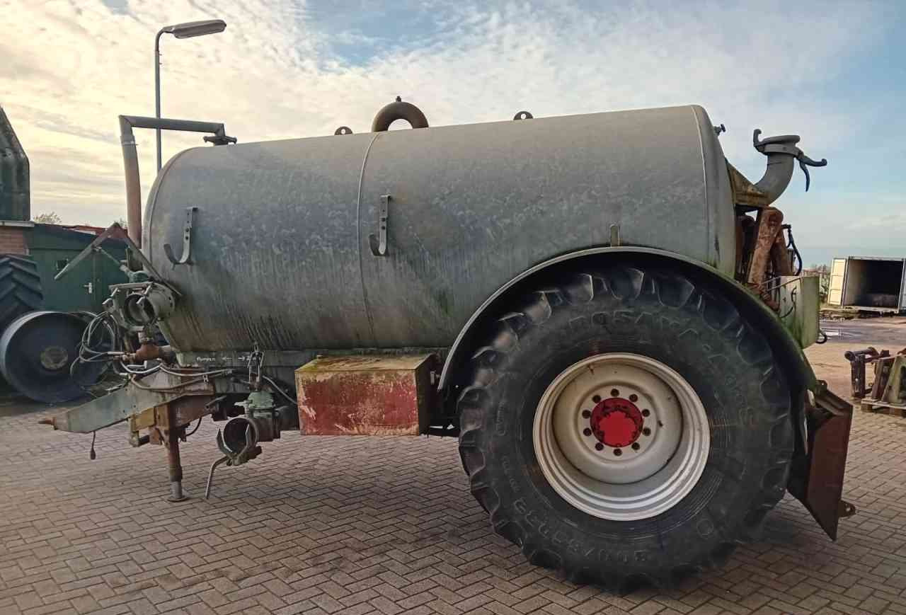 Ipsam 8000 l. mesttank wormpomp mestverwerking - Cuba de purín: foto 3 Ipsam 8000 l. mesttank wormpomp mestverwerking - Cuba de purín: foto 3