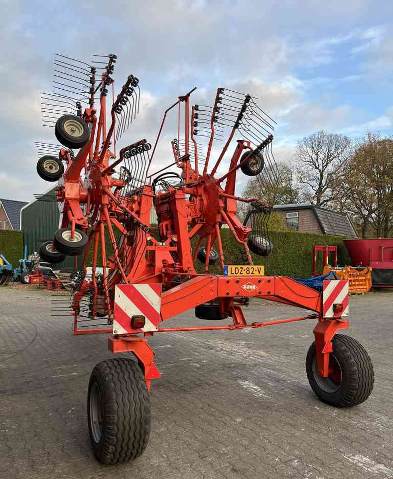 Kuhn GA 8521 zwadhark zwiller rugger rake weidebouwmachines - Henificadora: foto 5 Kuhn GA 8521 zwadhark zwiller rugger rake weidebouwmachines - Henificadora: foto 5
